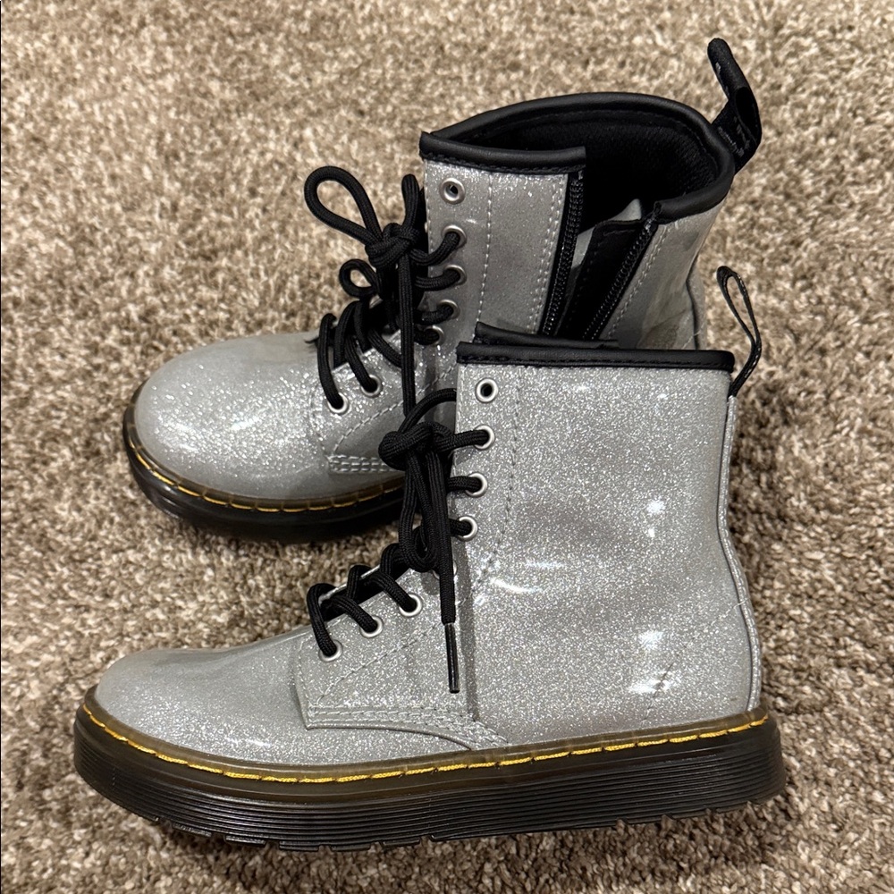 Like new! Dr. Martens Glitter Boots. Sz 1